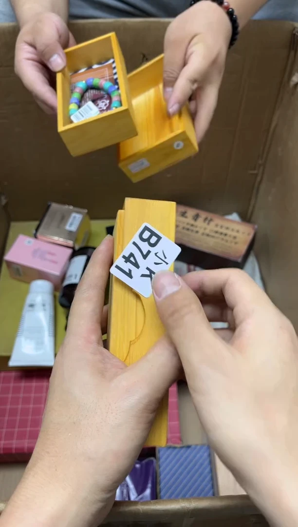 瓷片李**?741 李李 李李 李李