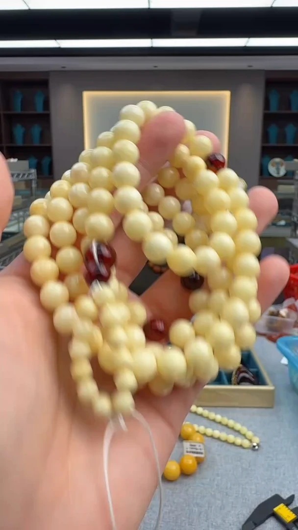 琥珀颈饰未镶嵌516秒拍号 假一罚三