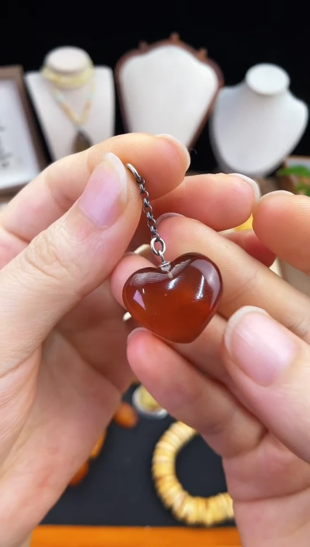 琥珀未镶嵌珠宝奇石柒月