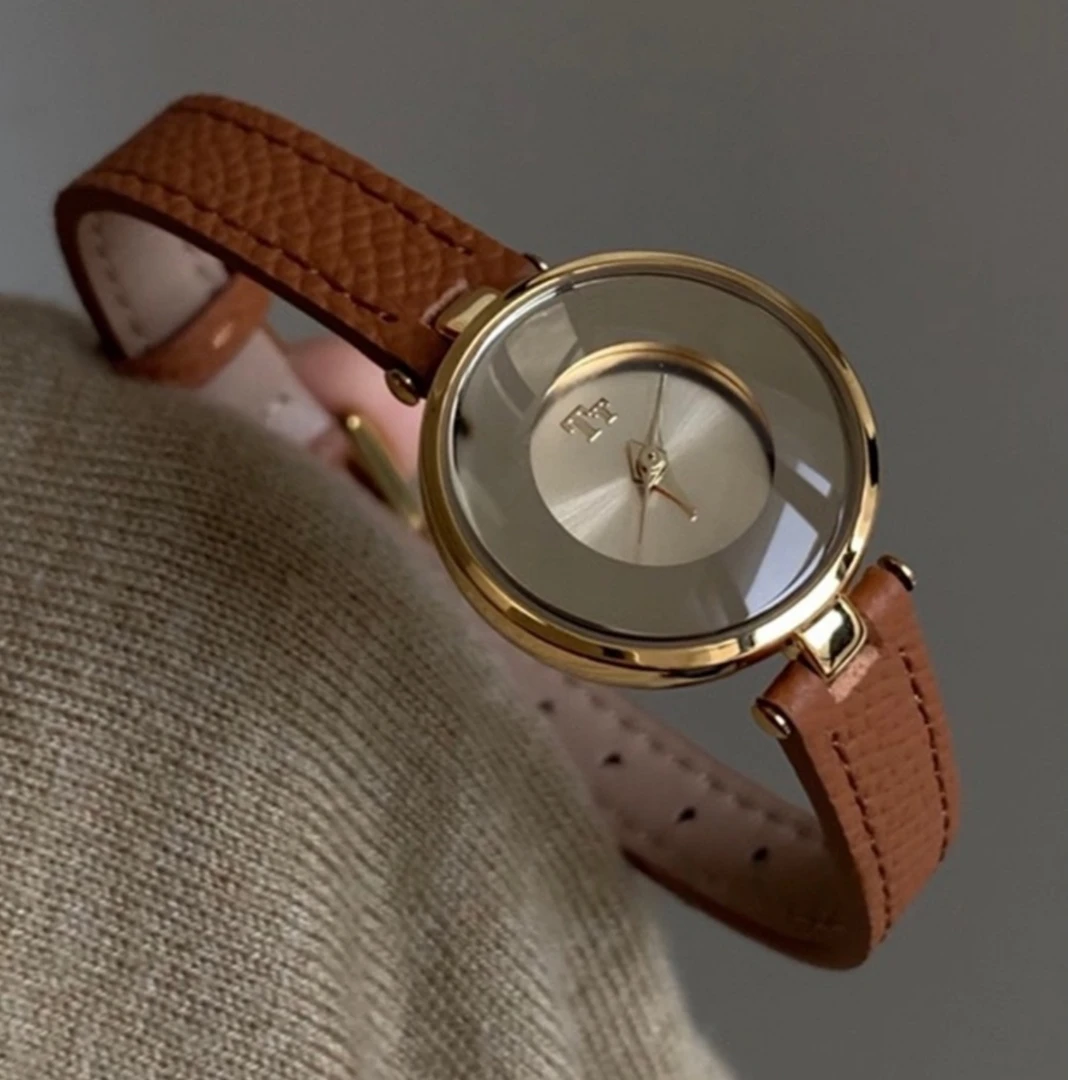 高级圆盘手表新款2025轻奢超亮精致镜面玻璃表盘真皮防水腕表12