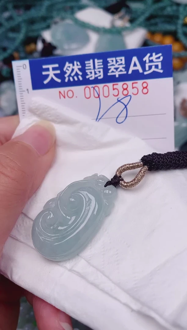 颈饰未镶嵌翡翠00005858