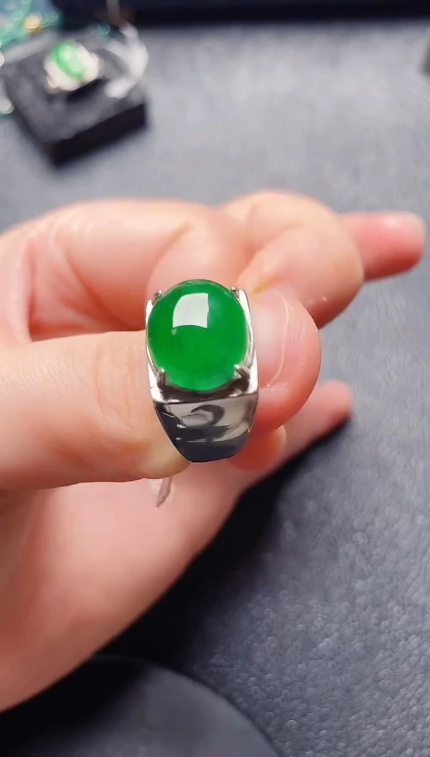 银S925镶嵌戒指翡翠1111