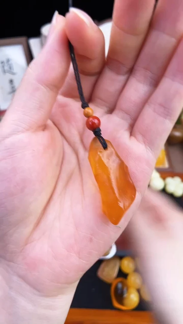 琥珀未镶嵌珠宝奇石柒月