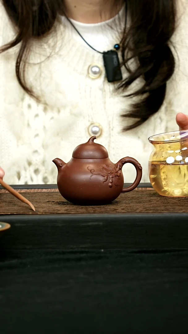 茶壶紫砂全手福禄壶 一物见春