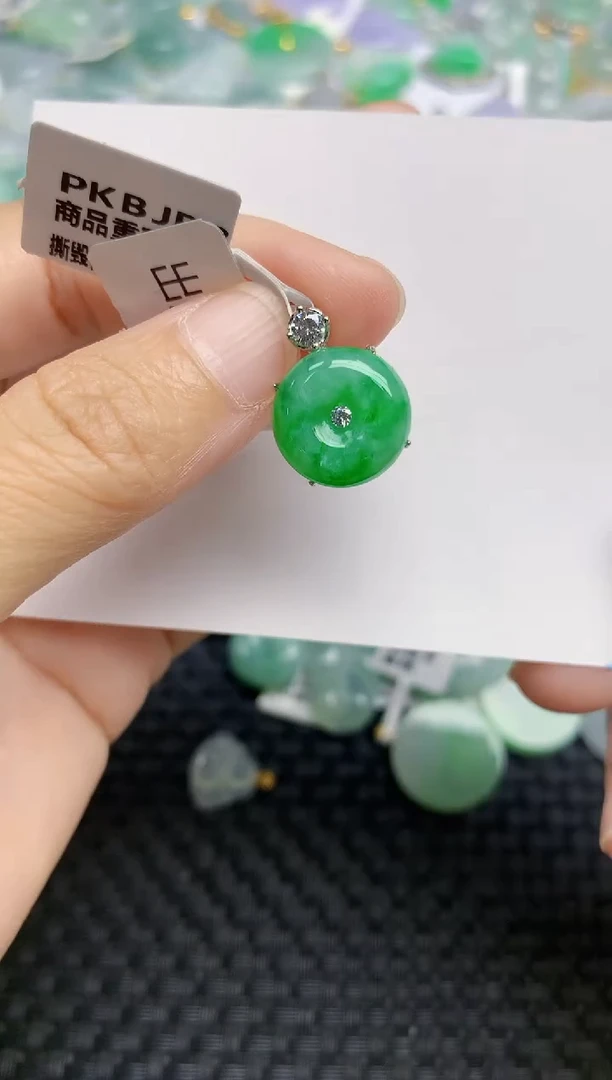 颈饰未镶嵌翡翠天然缅甸A货翡翠百元以上9元证书费自理