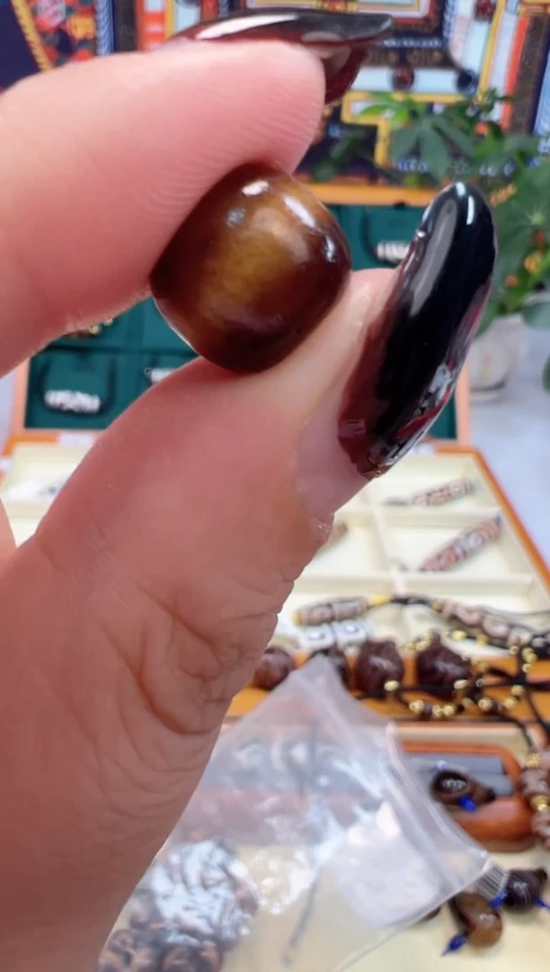 玛瑙/玉髓颈饰未镶嵌13.（微瑕）