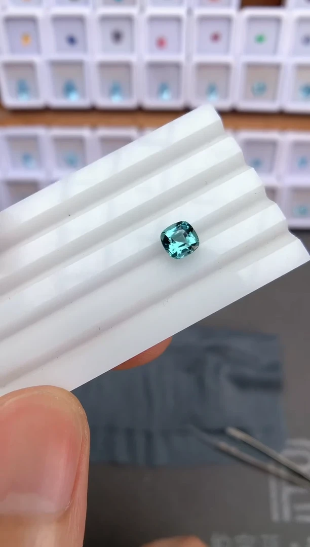 未镶嵌裸石定制碧玺1.05ct
