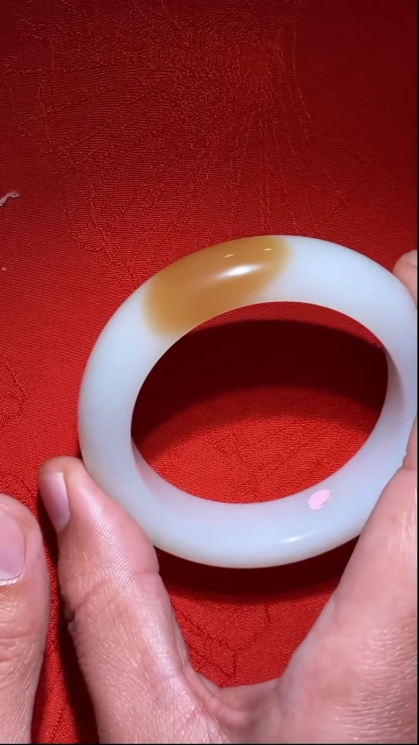 未镶嵌和田玉挂件大* DQ 糖白玉手镯57#