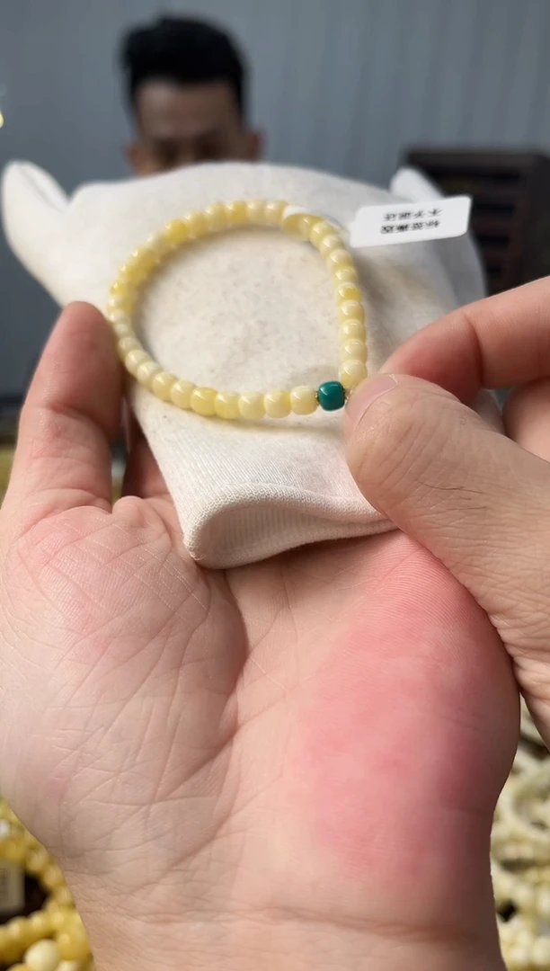 裸石琥珀未镶嵌**琥珀蜜蜡（多样性发其一）