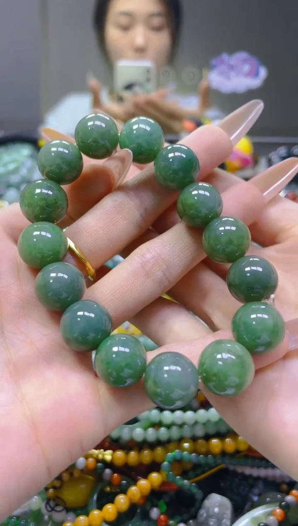 翡翠未镶嵌颈饰13MM/Q/翡翠A货，一件也是批发价