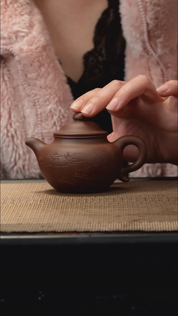 紫砂茶盏紫泥刻绘莲子160CC