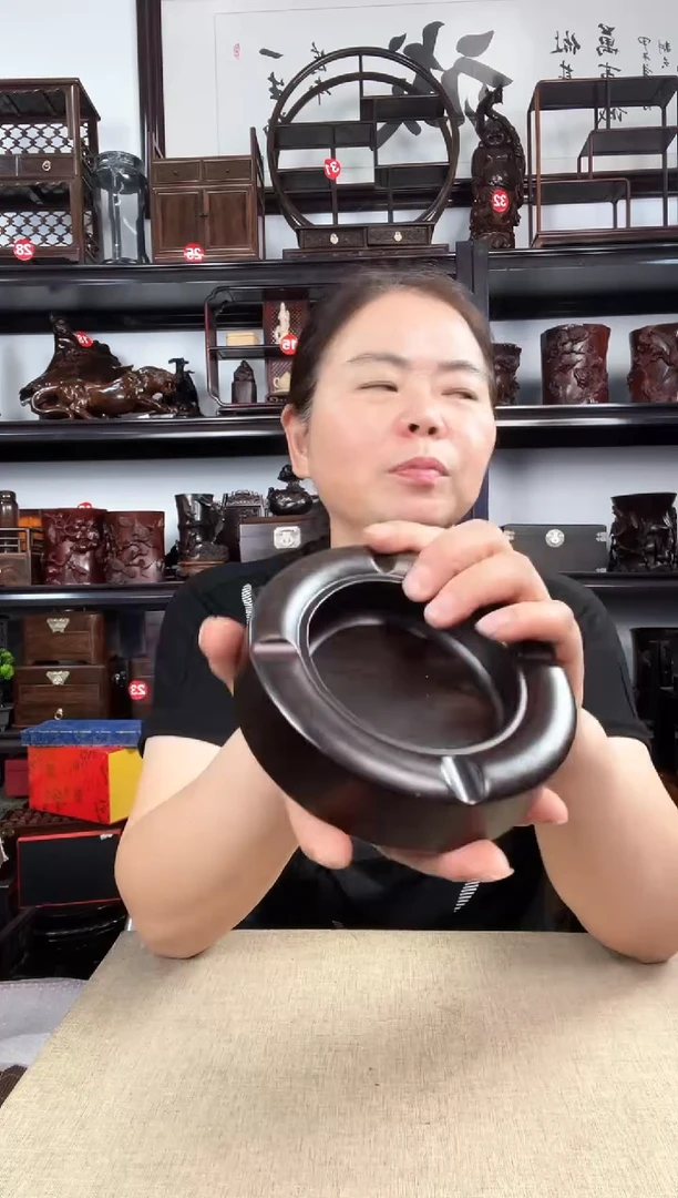 木圆烟灰缸老李红木工艺品