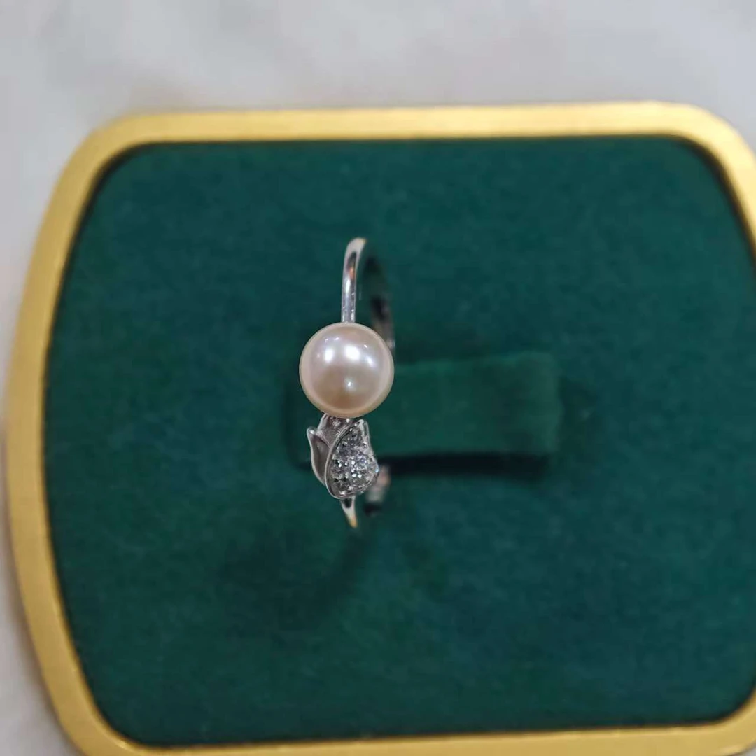 【慢姐甄选】淡水设计款时尚减龄戒指5-7mmS925