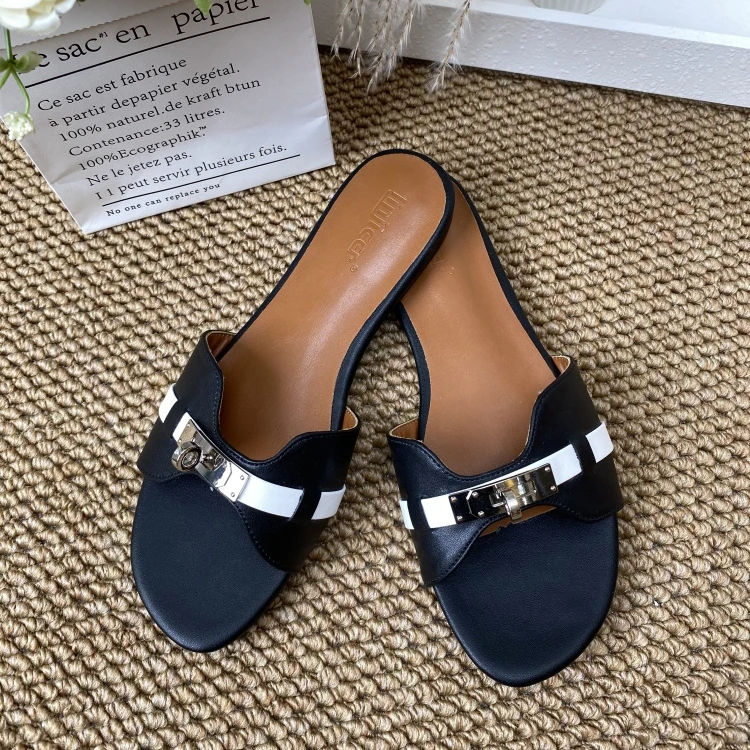 韩版轻奢羊皮拖鞋女款夏季仙女休闲度假复古拼色锁扣设计平底拖鞋