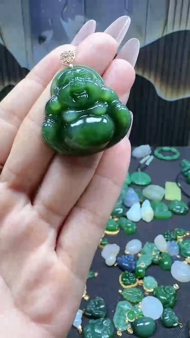 和田玉18K金镶嵌挂件1