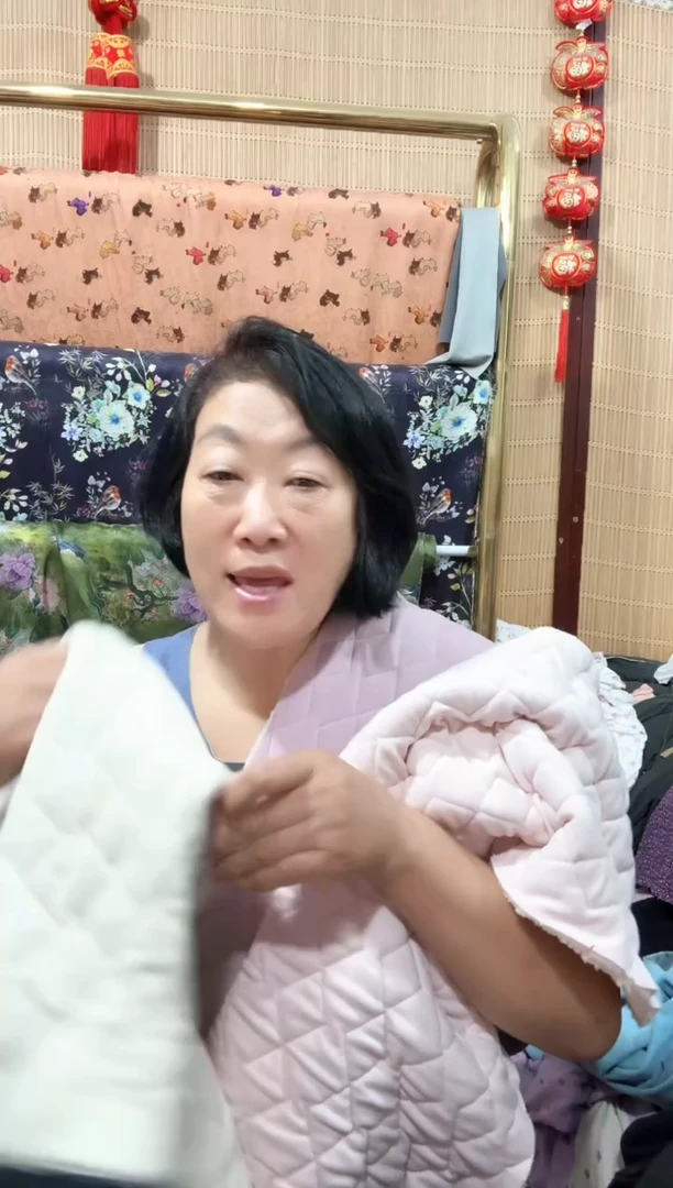 仿羊羔毛色女款棉裤裁片8片+2片(残)颜色随机发