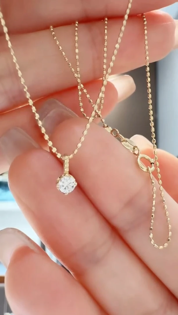 单吊坠18K金镶嵌钻石10分钻石单吊坠不含链