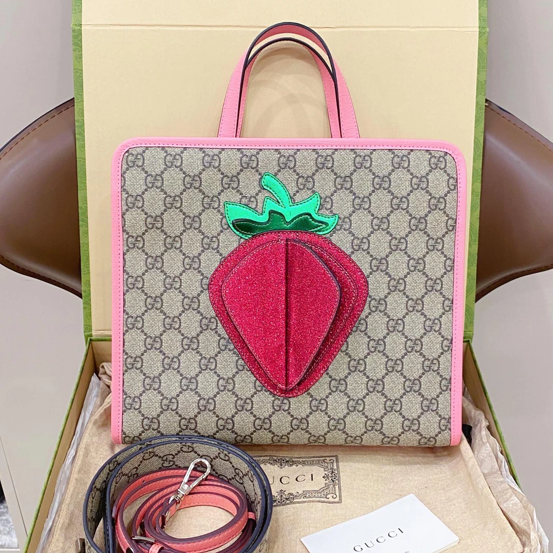 95新 GUCCI/古驰 草莓儿童包