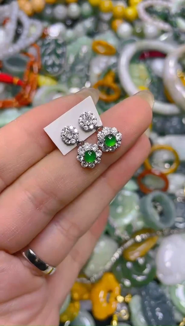 颈饰未镶嵌翡翠/X/翡翠A货，一件也是批发价