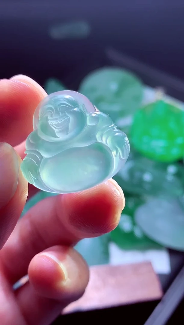 未镶嵌定制翡翠人***?毛货翡翠定制