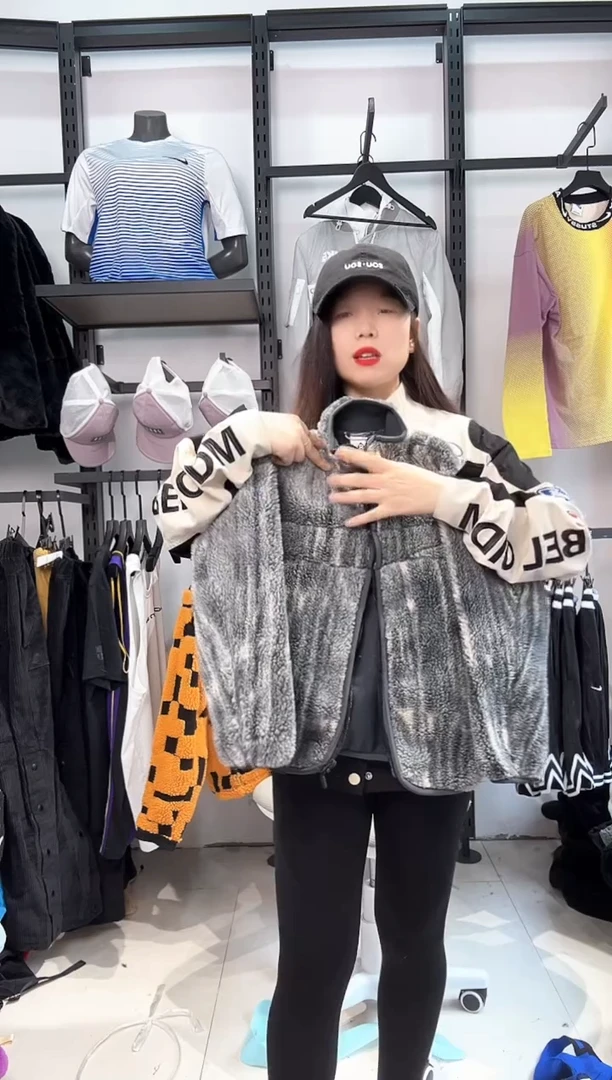 2716 编码  瑕疵直播间过款为准 尺码145