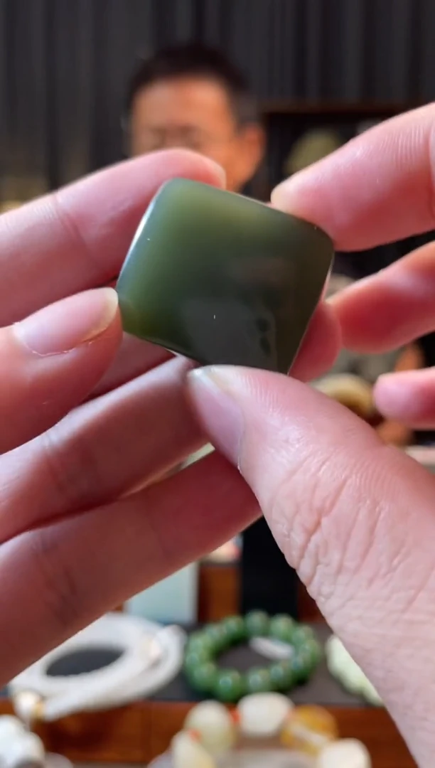 和田玉未镶嵌吊坠(不含链)挂件