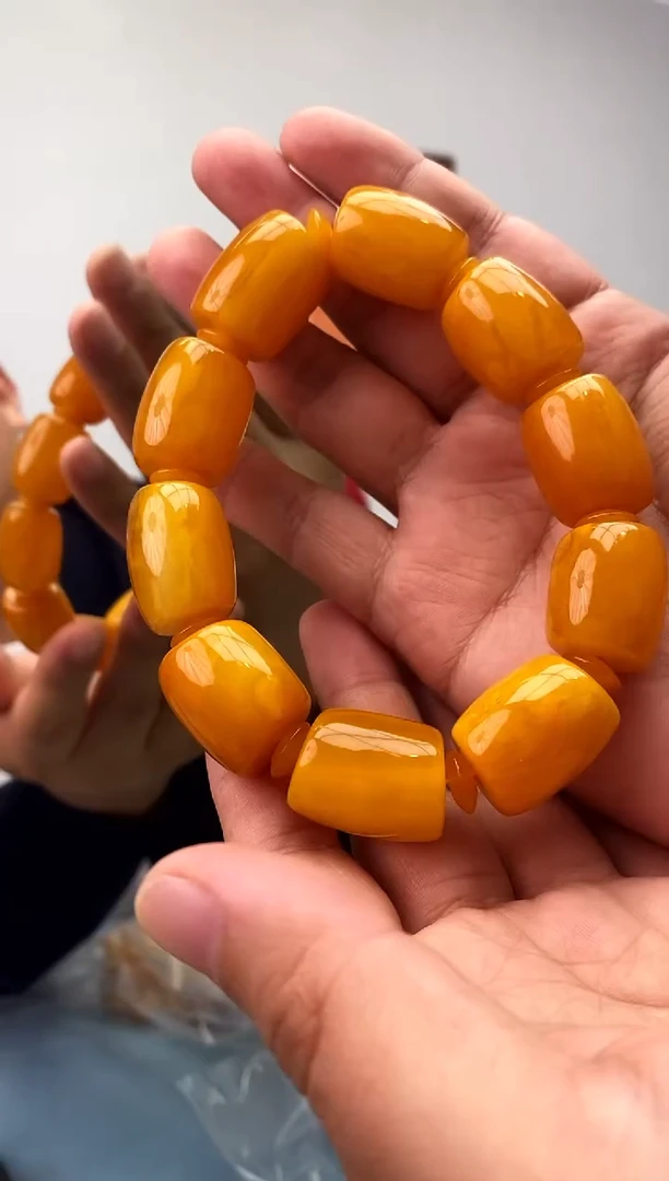 蜜蜡未镶嵌珠宝奇石假一罚十，发一件058