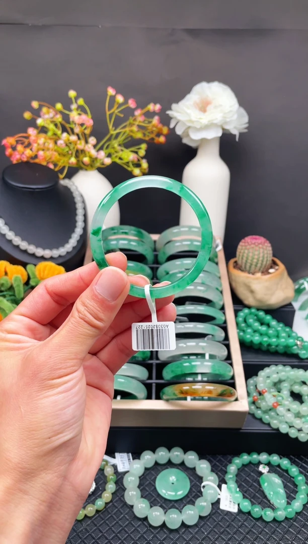 未镶嵌手镯石英质玉天然非洲翠535455