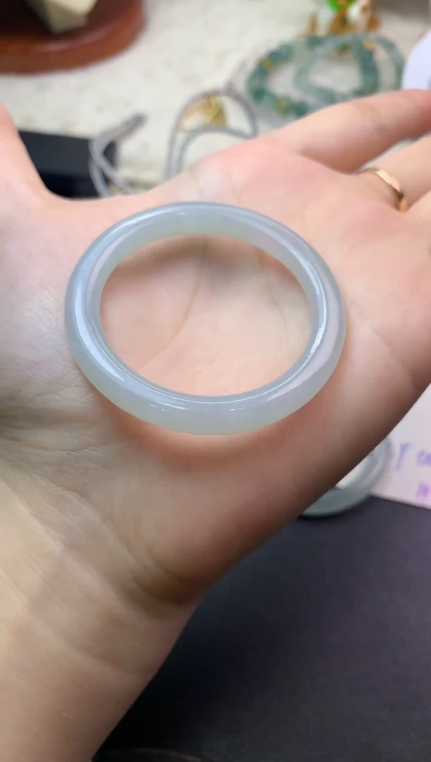 未镶嵌定制翡翠毛货