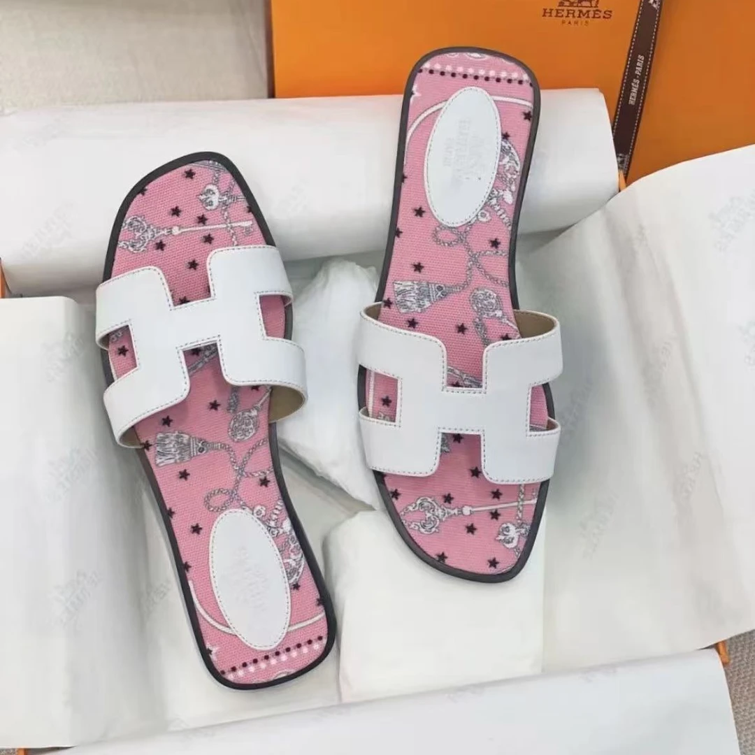 未使用 Hermes/爱马仕 白色平底H拖 38