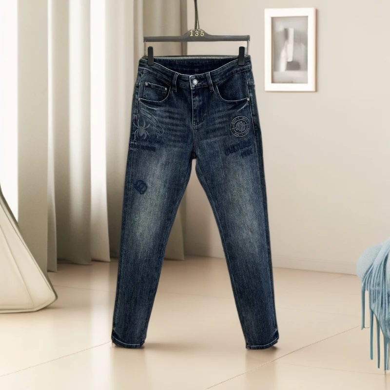 维斯克纳时尚休闲百搭男士牛仔裤秋季新款字母刺绣水洗修身小脚裤