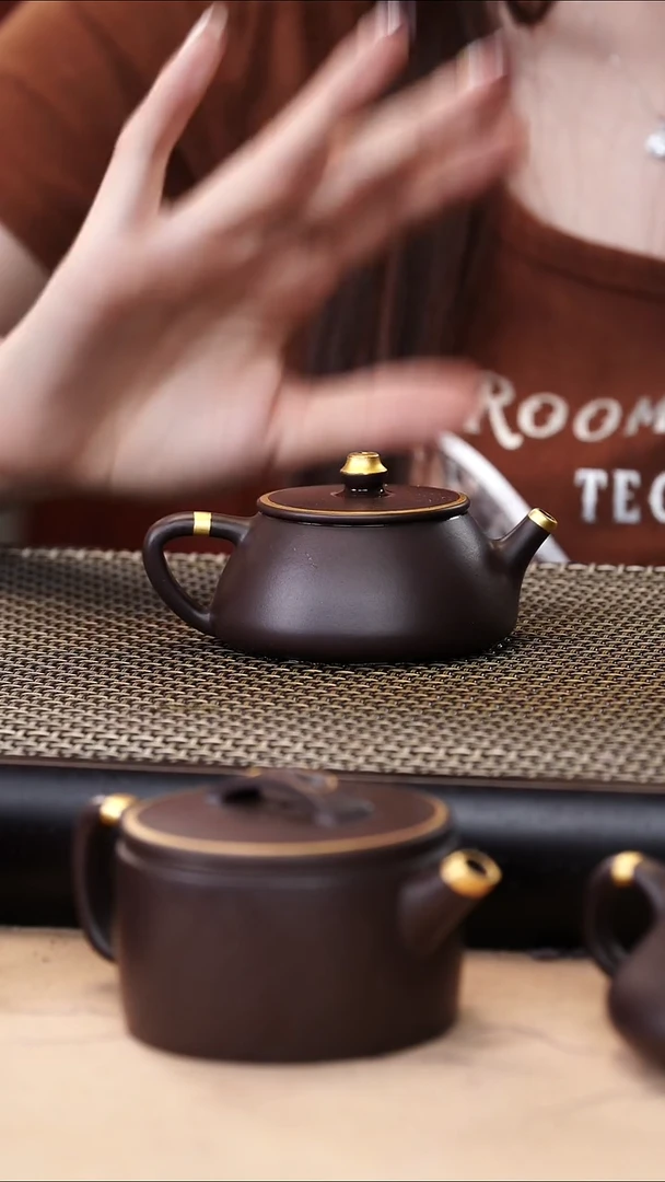 茶壶紫砂四号井茄皮紫泥描金平盖石瓢120cc