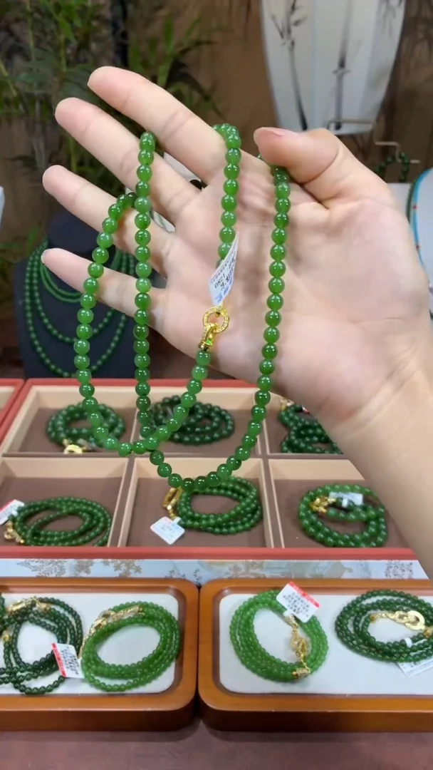 和田玉（碧玉）未镶嵌颈饰6mm辣阳绿微矿毛衣链