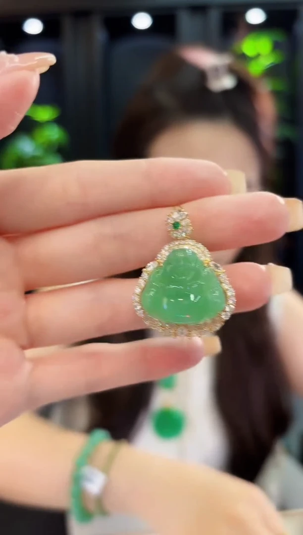 翡翠未镶嵌颈饰 缅料A货/支持复检/一件