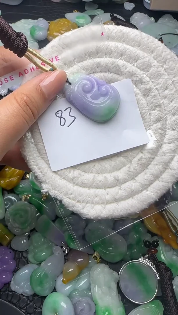 颈饰未镶嵌翡翠缅甸翡翠吊坠
