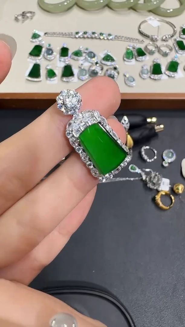 颈饰银S925镶嵌翡翠X1106-1822-144