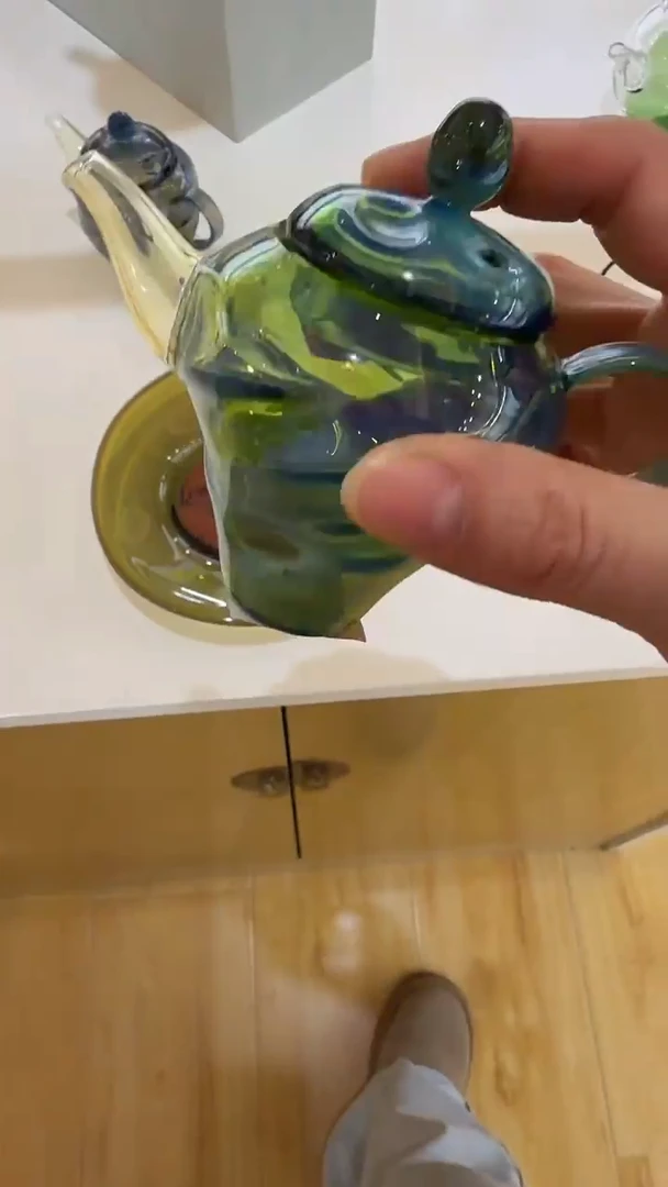 熏银手捏壶绿