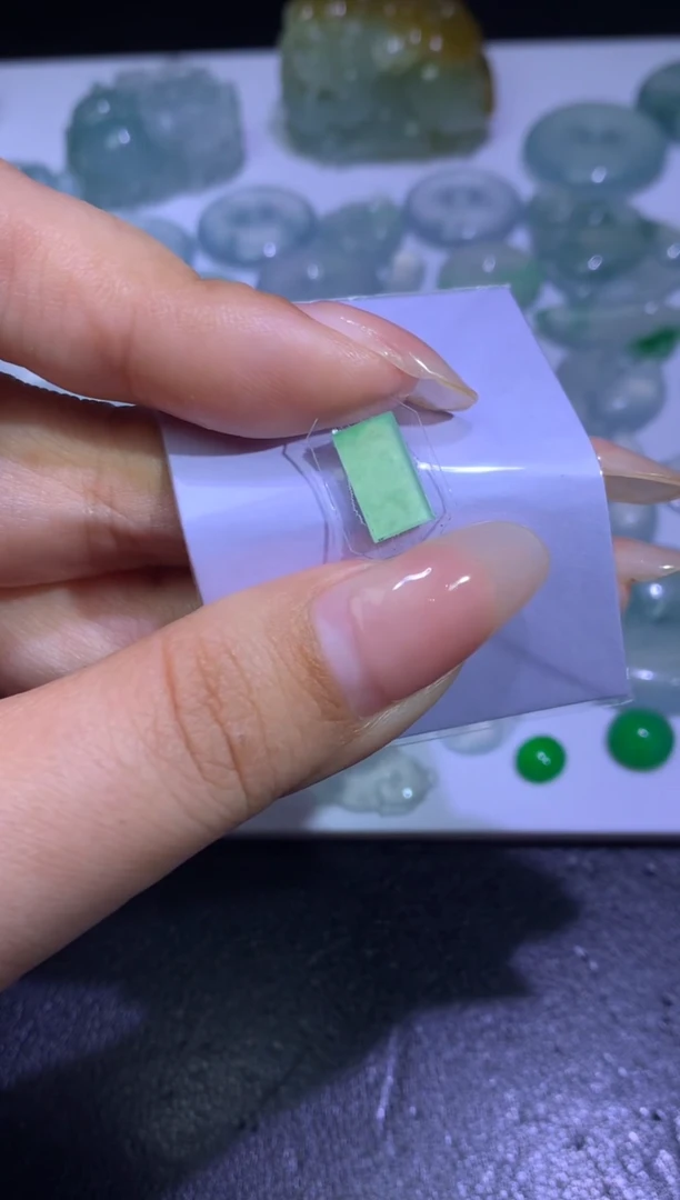 未镶嵌定制翡翠毛货