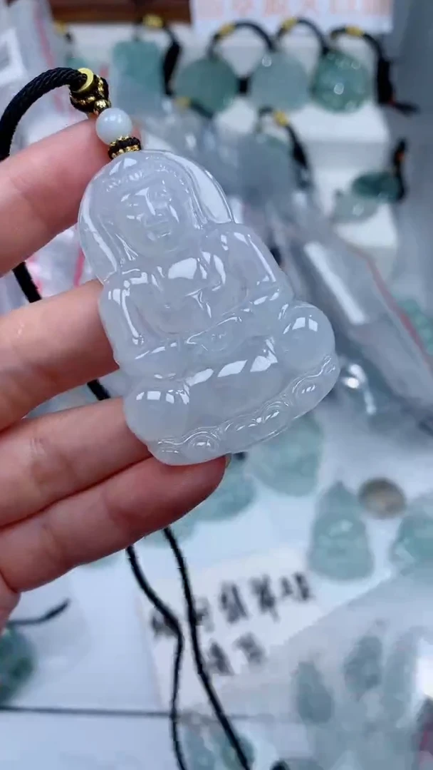 颈饰未镶嵌翡翠吊坠