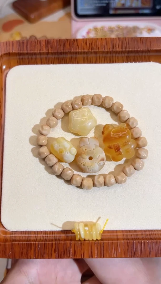 【闪购商品】蜜蜡裸石未镶嵌小熊配件套装