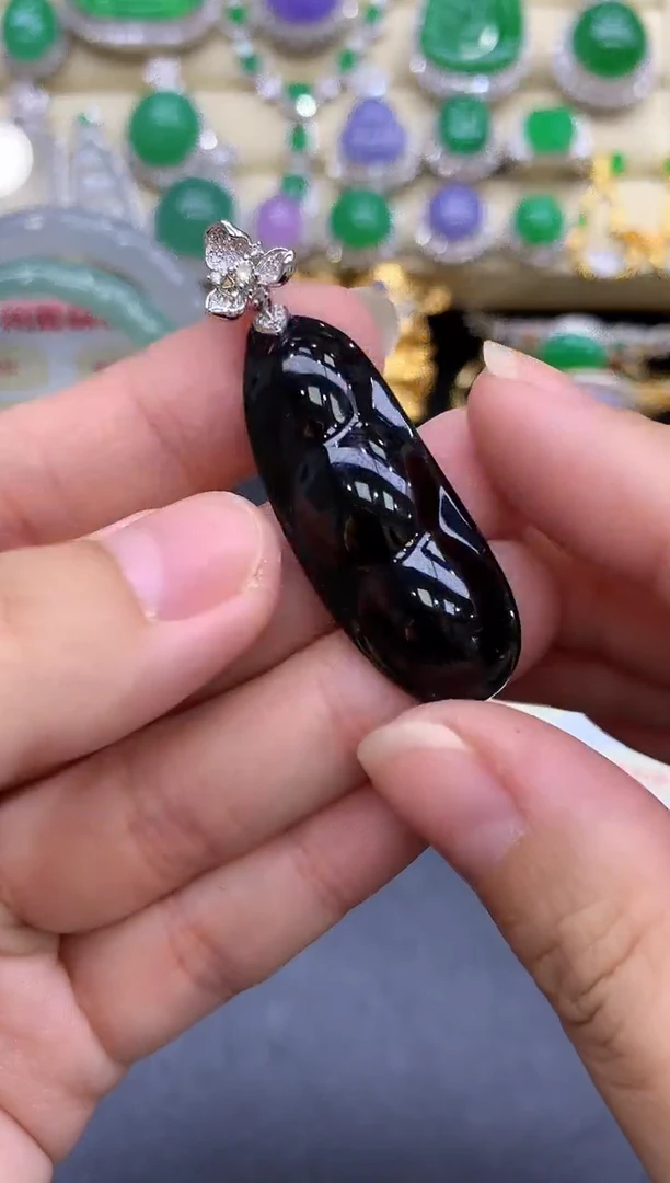 颈饰18K金镶嵌翡翠270-中国好珍宝