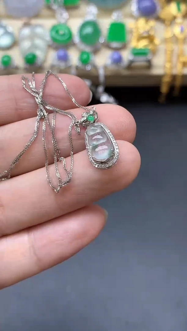 颈饰18K金镶嵌翡翠390中国好珍宝