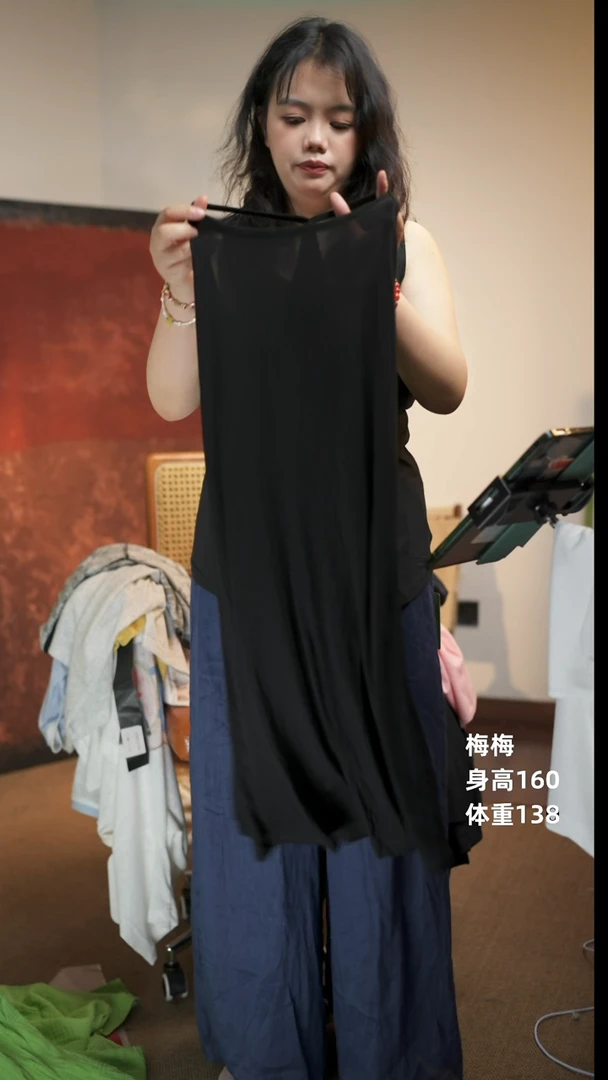 棉交叉黑色打底背心中长