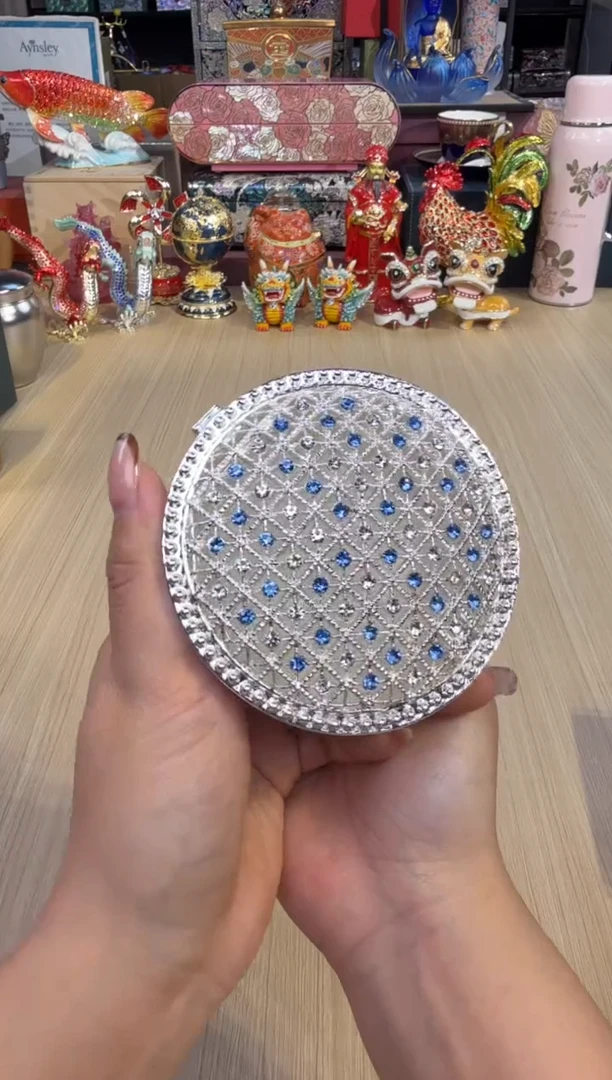 61七宝蓝色满天星圆盒