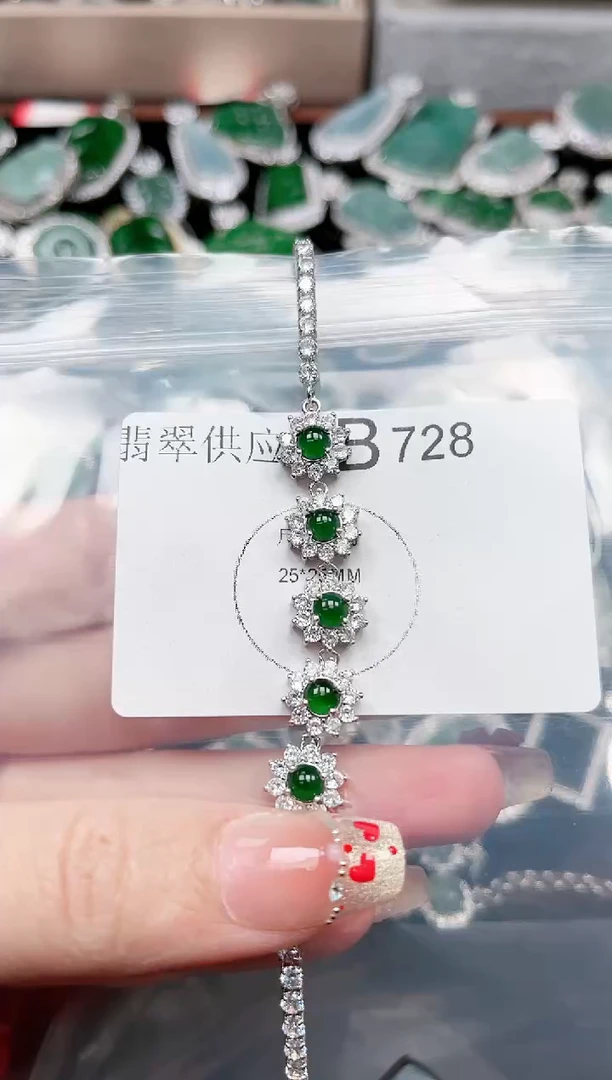 【闪购商品】翡翠颈饰未镶嵌728赠皮绳