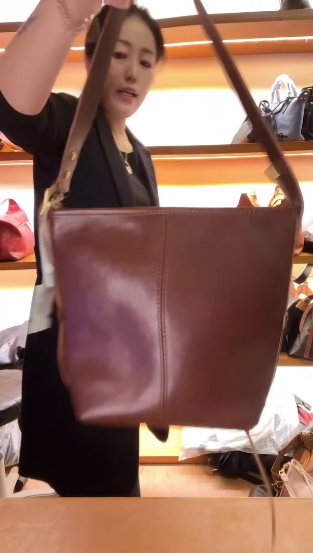 牛皮（革）高端订制时尚百搭女士手提斜跨包