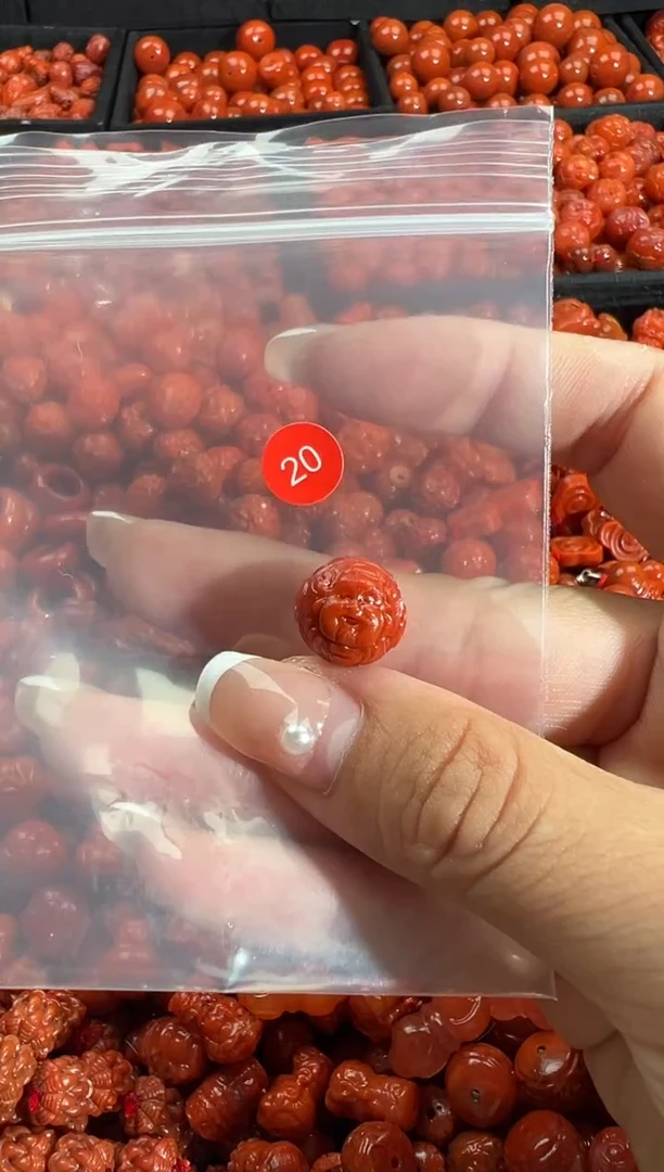 颈饰未镶嵌南红玛瑙2