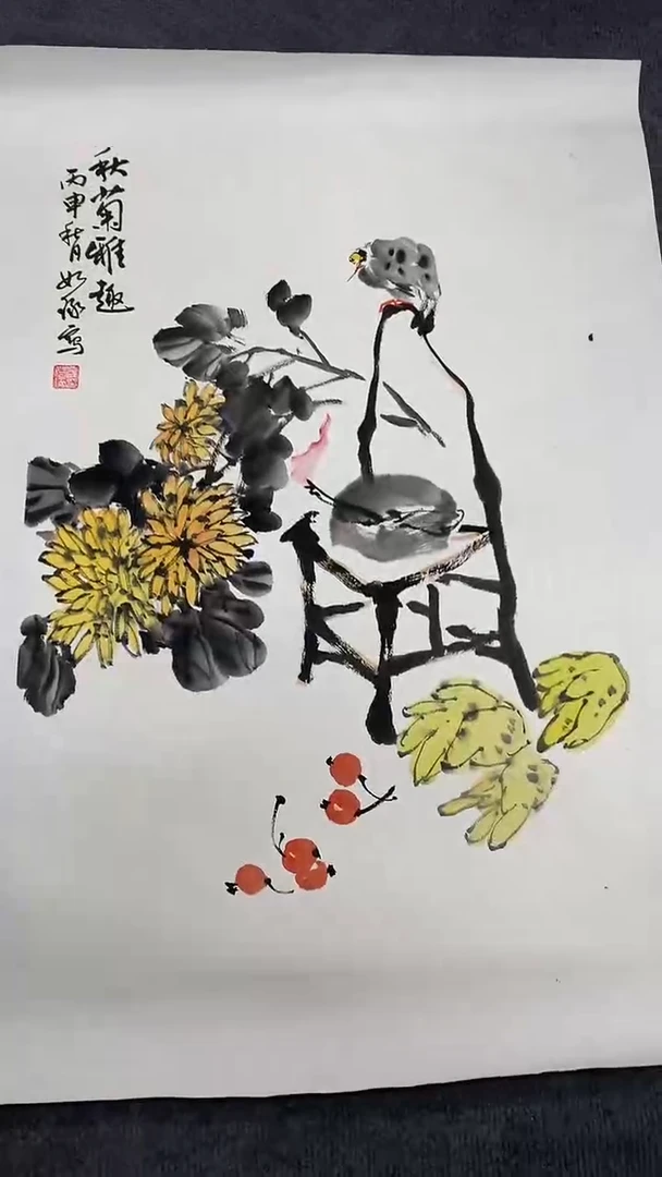 竖款精品开三花鸟，