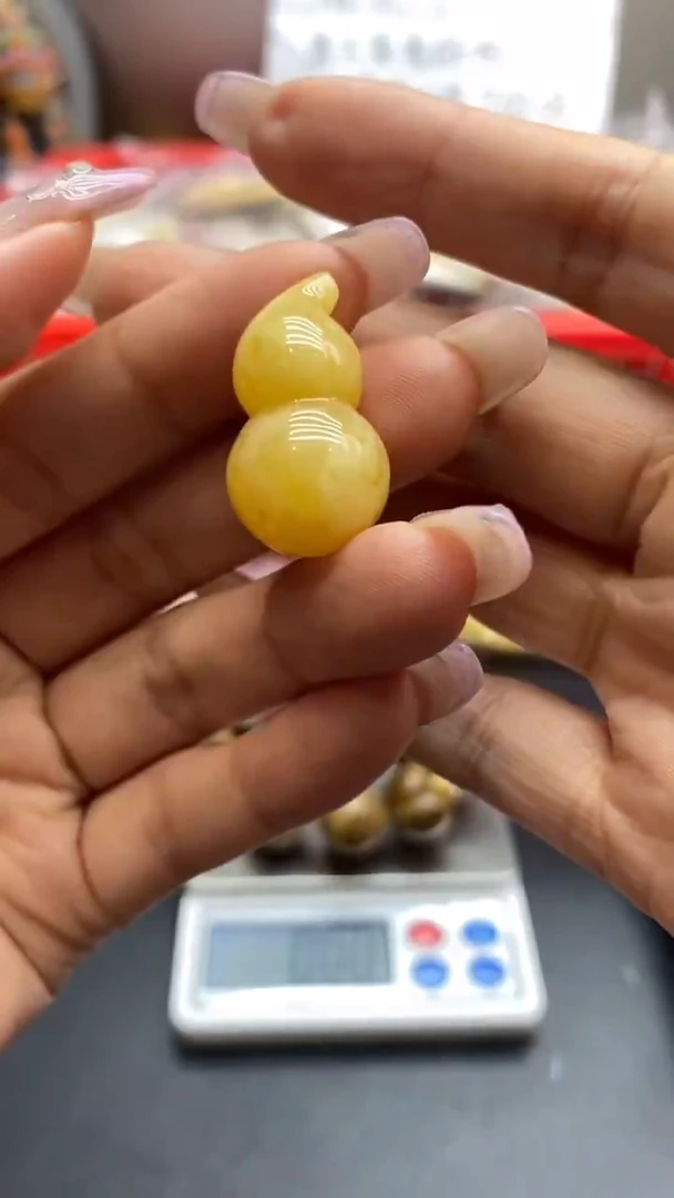 琥珀未镶嵌珠宝奇石733