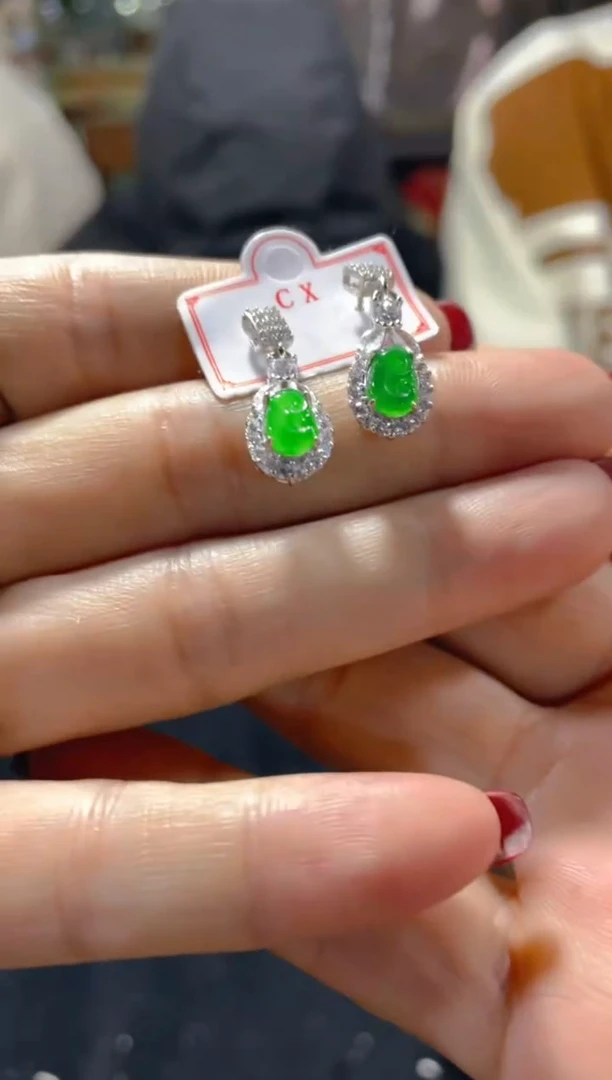 【闪购商品】翡翠耳饰未镶嵌天然A货翡翠假一罚四（多样性发货）